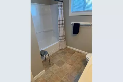 1020-1022 Avondale Circle, Kalamazoo, MI 49048 - Photo 6