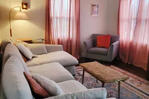 136 W 33rd St, Holland, MI 49423 - Photo 4