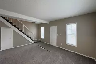 1955 Hendricks Ave SW, Wyoming, MI 49509 - Photo 4