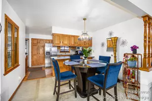 5951 Leisure S Dr SE, Grand Rapids, MI 49548 - Photo 4