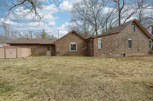 15641 Loveland St, Livonia, MI 48154 - Photo 6