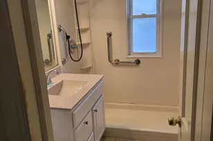 1406 Houseman Ave NE, Grand Rapids, MI 49505 - Photo 16