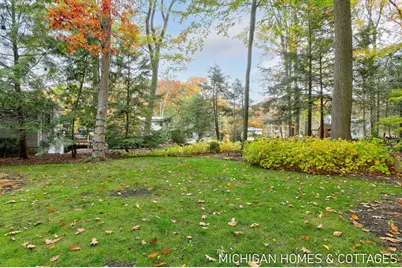221 Foxdown Road, Holland, MI 49424 - Photo 32