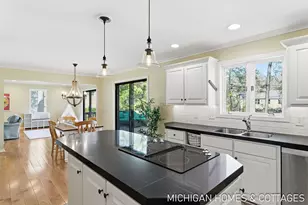 221 Foxdown Rd, Holland, MI 49424 - Photo 8