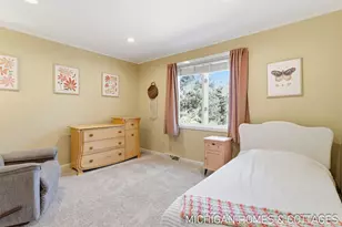 221 Foxdown Rd, Holland, MI 49424 - Photo 22