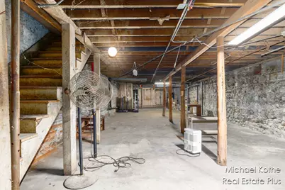 126 W State Street, Hastings, MI 49058 - Photo 10