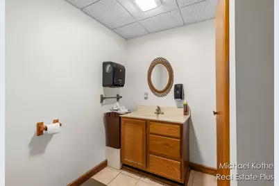 130 & 134 W State Street, Hastings, MI 49058 - Photo 14