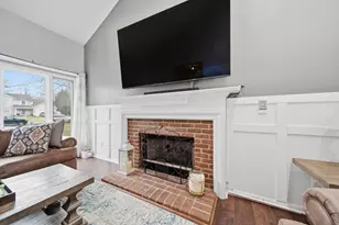 11085 Village Ln, Clayton, MI 49236 - Photo 8