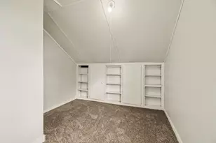 4 Elmwood St NW, Grand Rapids, MI 49505 - Photo 14