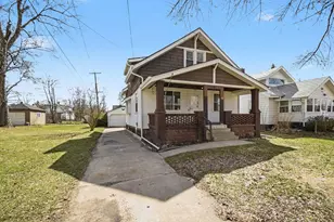 4 Elmwood St NW, Grand Rapids, MI 49505 - Photo 1