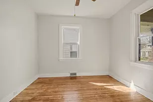 4 Elmwood St NW, Grand Rapids, MI 49505 - Photo 6