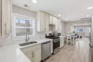 3995 Cresthaven Dr, Waterford, MI 48328 - Photo 8