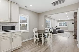 3995 Cresthaven Dr, Waterford, MI 48328 - Photo 10