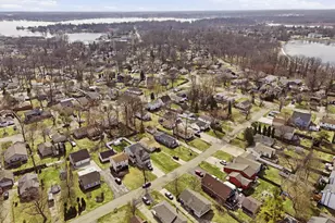 3995 Cresthaven Dr, Waterford, MI 48328 - Photo 42