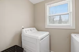 3995 Cresthaven Dr, Waterford, MI 48328 - Photo 24