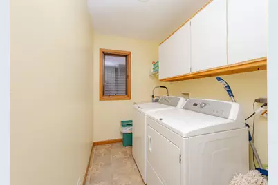 2520 Highpointe Drive, Kalamazoo, MI 49008 - Photo 10