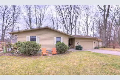 13760 Lakeshore Drive, Grand Haven, MI 49417 - Photo 8