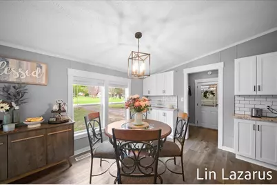 65484 Parkwood Court, Paw Paw, MI 49079 - Photo 10