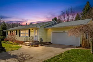 3914 Harwich Ln, Jackson, MI 49201 - Photo 2