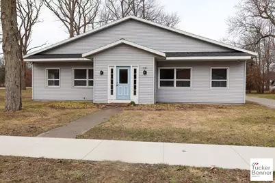 293 N 3rd Avenue, Fruitport, MI 49415 - Photo 2