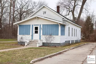 293 N 3rd Avenue, Fruitport, MI 49415 - Photo 2