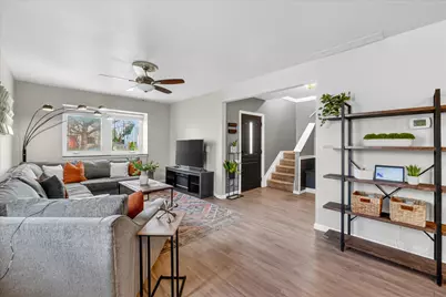 8915 Deering Street, Livonia, MI 48150 - Photo 10