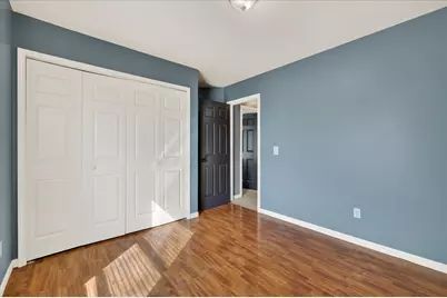 8915 Deering Street, Livonia, MI 48150 - Photo 32