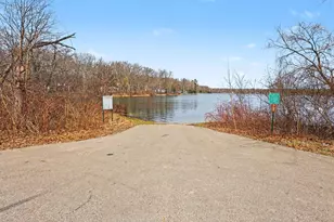 908 Grove St, Pullman, MI 49450 - Photo 26