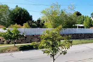 53 N Shore Dr, South Haven, MI 49090 - Photo 1