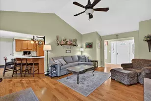 185 Hickory Hills, Marshall, MI 49068 - Photo 10