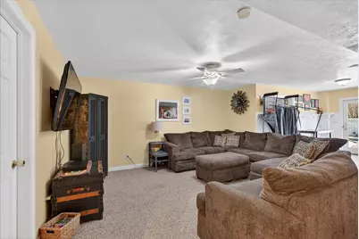 185 Hickory Hills, Marshall, MI 49068 - Photo 32