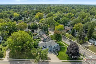 2412 Lake Dr SE, Grand Rapids, MI 49506 - Photo 46