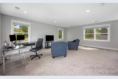 2412 Lake Drive SE, Grand Rapids, MI 49506 - Photo 38