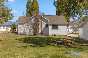 125 N A St, Trufant, MI 49347 - Photo 18