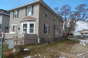29 Coldbrook St NE, Grand Rapids, MI 49503 - Photo 2