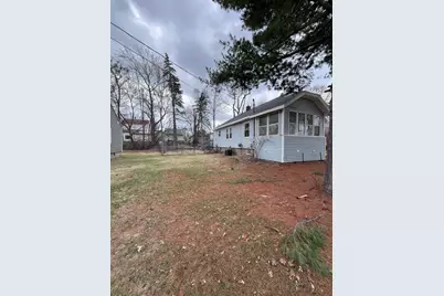 2646 Bow Street, Jackson, MI 49203 - Photo 2