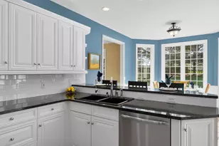 6815 Oleander Ln, Portage, MI 49024 - Photo 12