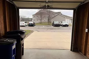 1401 Millbrook Trail, Ann Arbor, MI 48108 - Photo 22