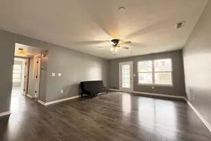 1401 Millbrook Trail, Ann Arbor, MI 48108 - Photo 2