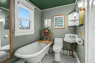 819 E Loomis St, Ludington, MI 49431 - Photo 38