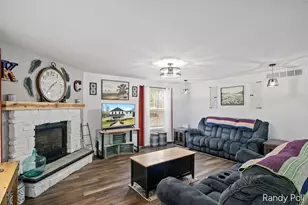 5904 E Division St, Newaygo, MI 49337 - Photo 4