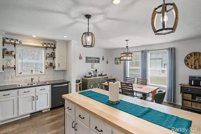 5904 E Division Street, Newaygo, MI 49337 - Photo 6