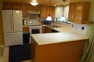 129 Balmoral Ct, Kalamazoo, MI 49006 - Photo 4