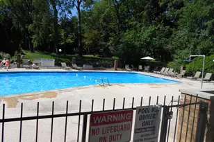 129 Balmoral Ct, Kalamazoo, MI 49006 - Photo 30