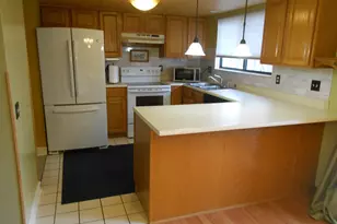 129 Balmoral Ct, Kalamazoo, MI 49006 - Photo 8