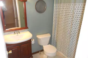129 Balmoral Ct, Kalamazoo, MI 49006 - Photo 22