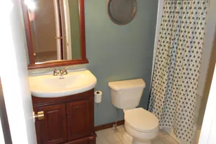 129 Balmoral Ct, Kalamazoo, MI 49006 - Photo 18