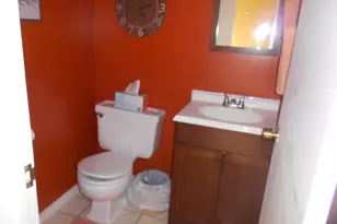 129 Balmoral Ct, Kalamazoo, MI 49006 - Photo 12