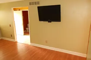 129 Balmoral Ct, Kalamazoo, MI 49006 - Photo 6