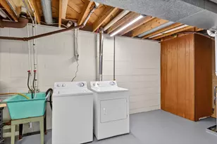 8949 Stadium Dr, Kalamazoo, MI 49009 - Photo 34